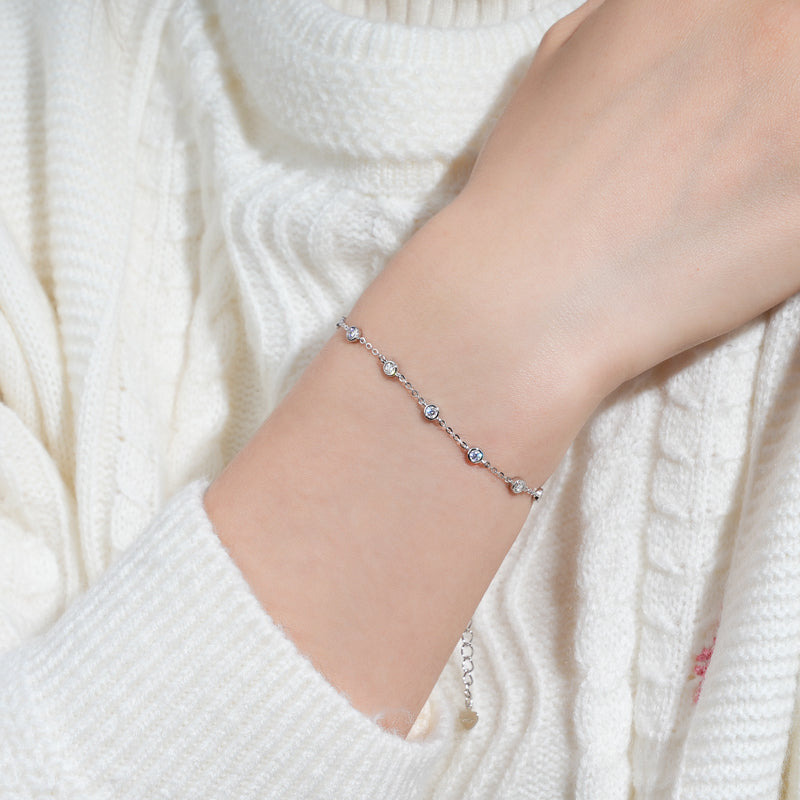 سوار تنس مويسانيتي قابل للتعديل مطلي بالذهب الأبيض بدرجة وضوح VVS ولون D