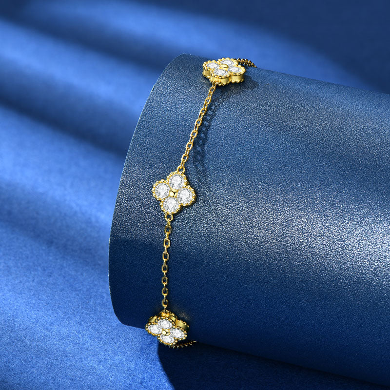 “True Love Forever” Clover VVS Moissanite Bracelet 18k Gold Plated