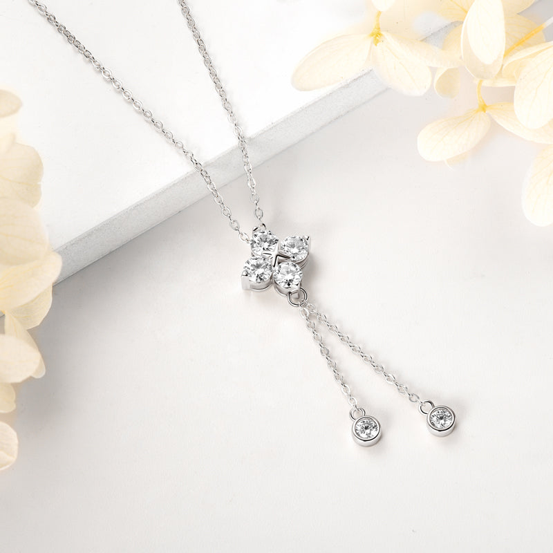 Four-Leaf Flower Moissanite Tassel Pendant Necklace White Gold plated (Copy)