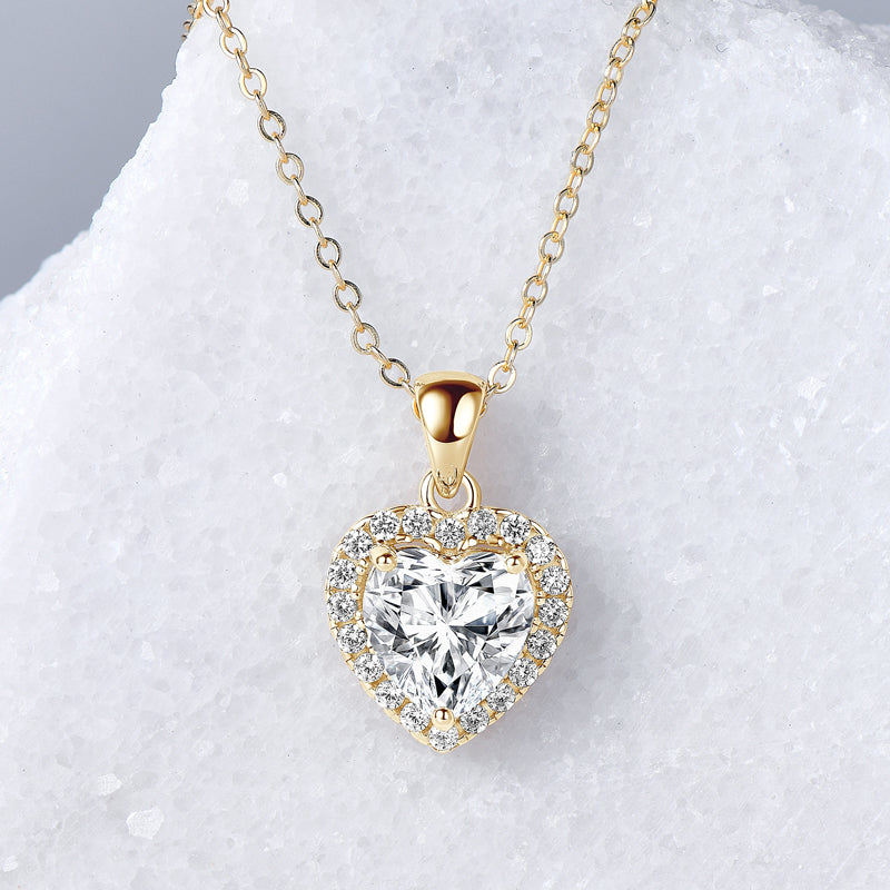 2CT Heart Shaped Moissanite Halo Pendant Necklace 18k Gold plated