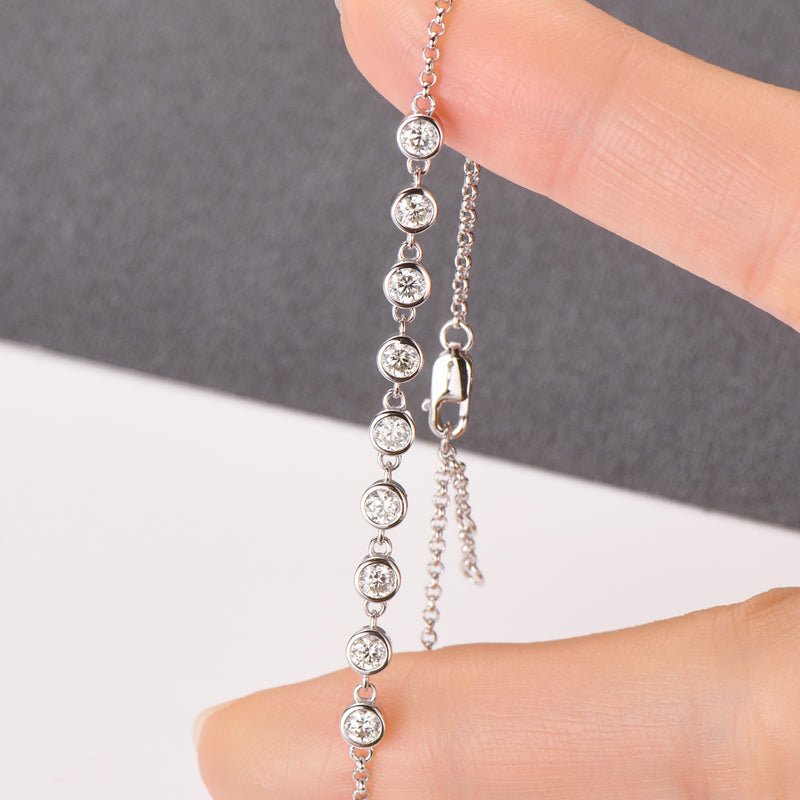 سوار تشارمز من الفضة الإسترلينية 925 مرصع بأحجار مويسانايت