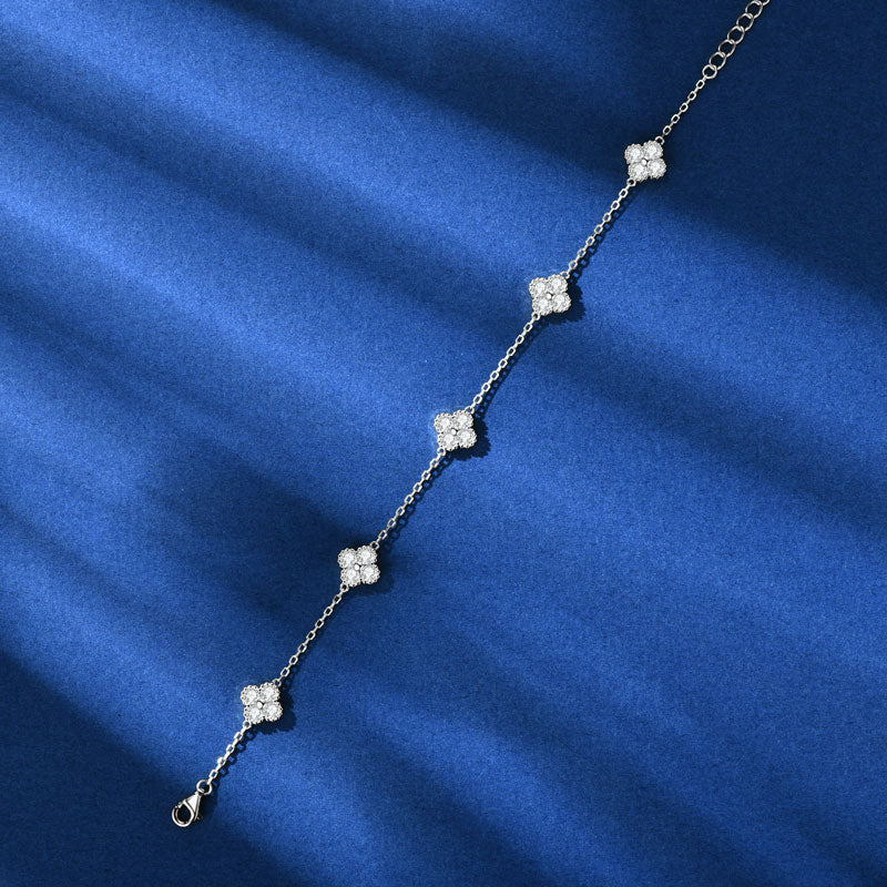 سوار مويسانيتي مطلي بالذهب الأبيض من كلوفر VVS "الحب الحقيقي للأبد"