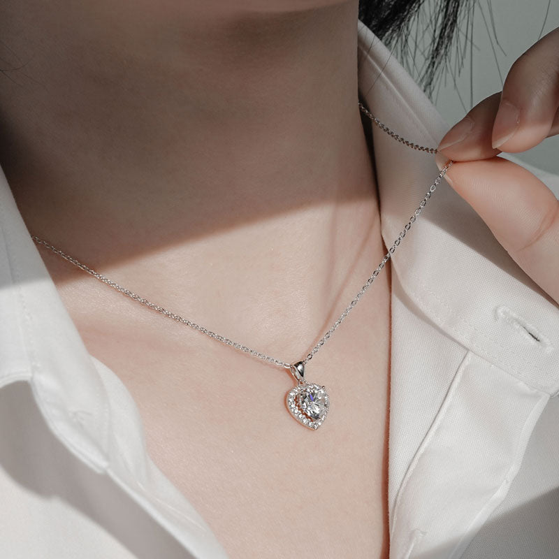 2CT Heart Shaped Moissanite Halo Pendant Necklace white Gold plated