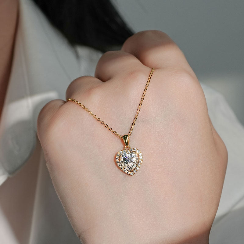 2CT Heart Shaped Moissanite Halo Pendant Necklace 18k Gold plated